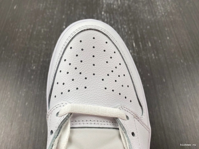 Cheap MAX Varsity Jordan Low Red Retro White 705329-101 1 0825